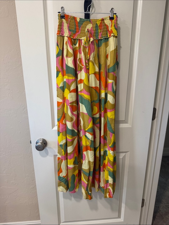 True Destinations Pants - True Destinations Wide-Leg Palazzo Pants in Multicolor Abstract Print Size Med